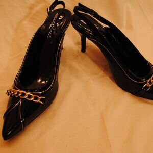 WOMENS SZ 10M, 3IN HEEL OPEN BACK, BLACK FAUX PATON LEATHER PUMPS W/ GOLD ACCENT